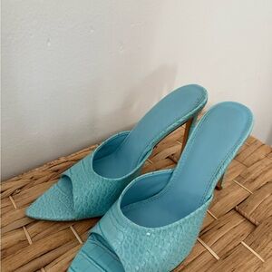 Liliana Blue Heels Pointed Toe Mule